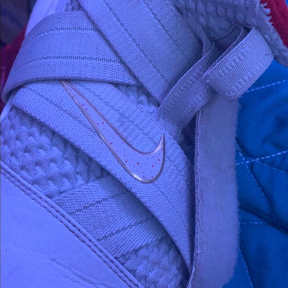 Shoes - Picture 3 of 3